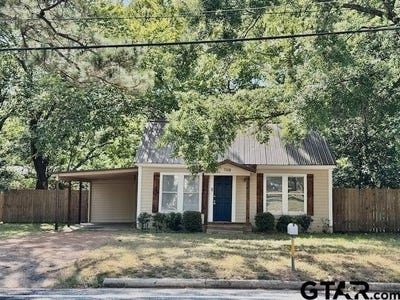 /international/us/700-s-walnut-winnsboro-tx-110119592570/