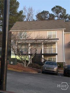 /international/us/1035-e-barnett-shoals-road-athens-ga-110106175834/