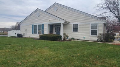 /international/us/1415-cambria-drive-dekalb-il-110103896584/
