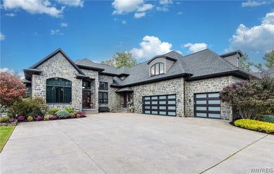 /international/us/68-brice-landing-court-east-amherst-ny-110110198356/