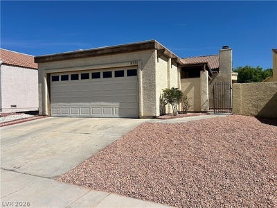 /international/us/8232-abercrombe-way-las-vegas-nv-110108571470/