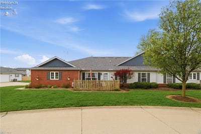 /international/us/519-heather-woods-drive-elyria-oh-110107461739/