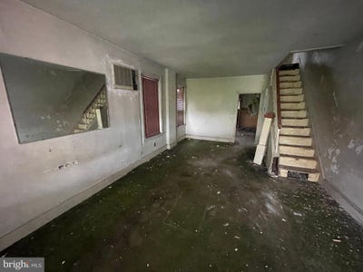 /international/us/708-jeffrey-street-chester-pa-110099202897/