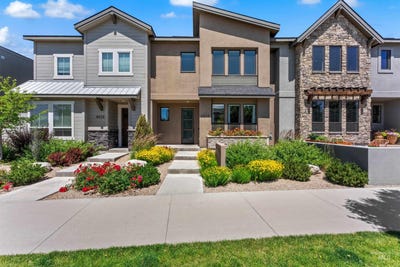 /international/us/4434-e-parkcenter-blvd-boise-id-110108826278/