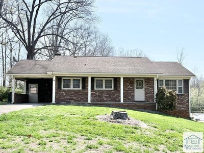 /international/us/350-dogwood-dr-martinsville-va-110104237609/