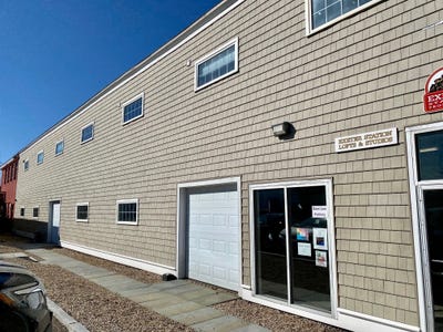 /international/us/1-rockingham-street-exeter-nh-110106279940/