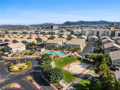 /international/us/5939-trickling-descent-street-henderson-nv-110100983582/