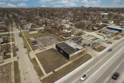 /international/us/722-southfield-road-lincoln-park-mi-110104543491/