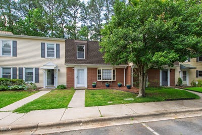 /international/us/23-patriot-circle-durham-nc-110108853596/