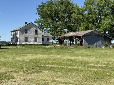 /international/us/4883-n-19000-road-w-gardner-il-110108127323/