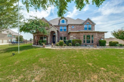 /international/us/195-las-colinas-trail-cross-roads-tx-110110350781/