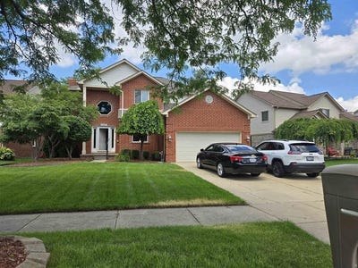 /international/us/11087-shadow-creek-court-sterling-heights-mi-110108411224/