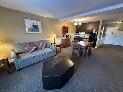 /international/us/230-qtr-4-89-grand-summit-way-dover-va-110110417288/