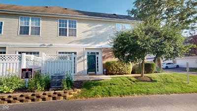 /international/us/2259-colfax-lane-indianapolis-in-110100568650/