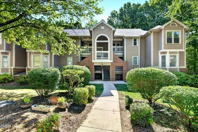 /international/us/113-abingdon-court-cary-nc-110107479261/