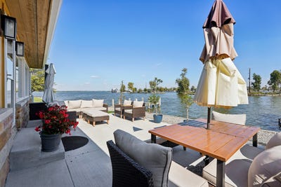 /international/us/134-brads-way-russells-point-oh-110102803725/