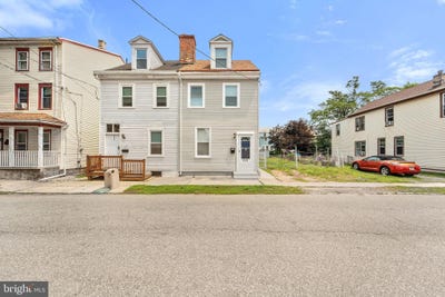 /international/us/223-hudson-street-gloucester-city-nj-110100328218/