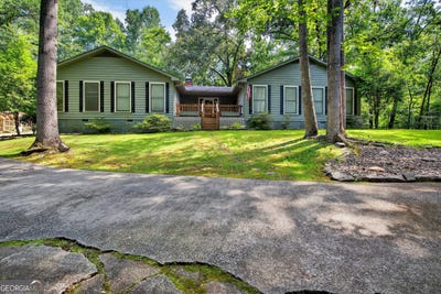 /international/us/206-overbrook-drive-toccoa-ga-110100866890/