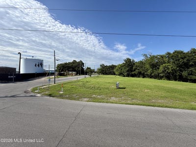 /international/us/canty-street-pascagoula-ms-110108977145/