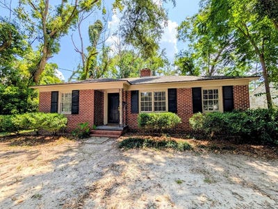 /international/us/1811-slater-street-valdosta-ga-110108629701/