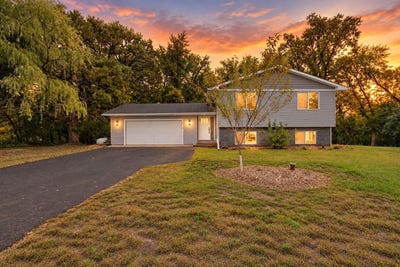/international/us/5712-236th-avenue-nw-saint-francis-mn-110120000654/