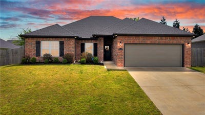 /international/us/1441-colonel-mcneil-drive-prairie-grove-ar-110107535604/