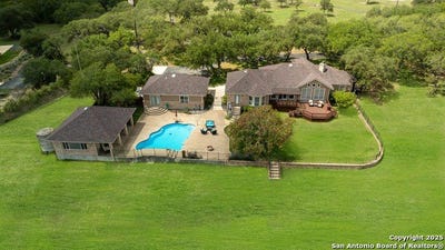 /international/us/105-cibolo-pass-boerne-tx-110098298467/