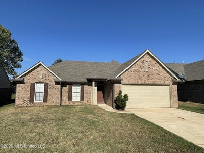 /international/us/8723-smith-ranch-drive-southaven-ms-110119944841/