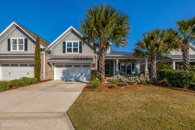 /international/us/8469-oak-abbey-trail-ne-leland-nc-110107686521/