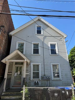 /international/us/1-gifford-avenue-poughkeepsie-ny-110108425356/