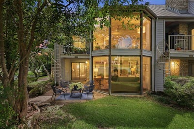 /international/us/122-world-of-tennis-sq-austin-tx-110109630394/