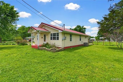 /international/us/2407-highway-142-poplar-bluff-mo-110107807225/