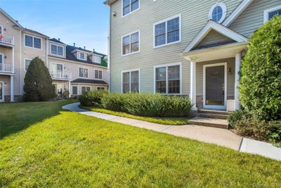 /international/us/1410-half-moon-bay-drive-croton-on-hudson-ny-110108884380/