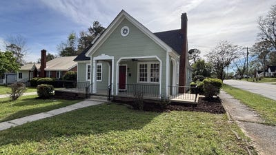 /international/us/1697-broughton-street-orangeburg-sc-110106495331/