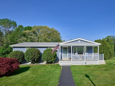 /international/us/11-summit-ter-north-brookfield-ma-110108209046/