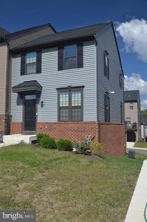 /international/us/1015-rampart-drive-fredericksburg-va-110106916004/