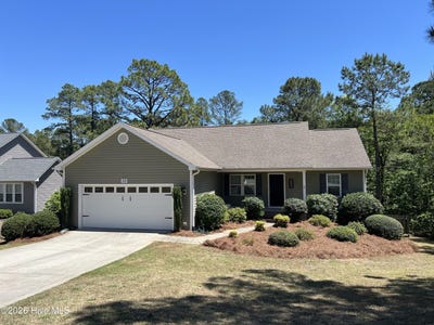 /international/us/315-adams-circle-pinehurst-nc-110108280957/