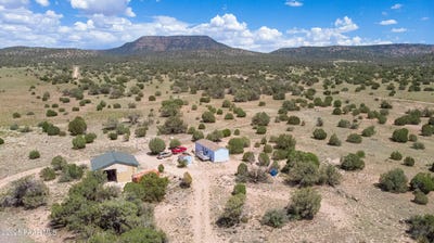 /international/us/37500-bullet-road-seligman-az-110100945659/