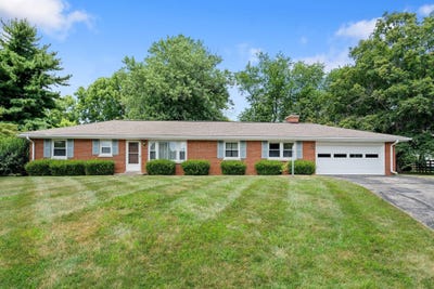 /international/us/107-north-hawthorne-court-versailles-ky-110100891700/