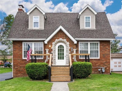 /international/us/827-bond-avenue-collinsville-il-110107878590/