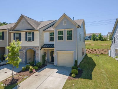 /international/us/79-hawkstone-drive-clayton-nc-110099126199/