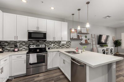 /international/us/2821-s-skyline-mesa-az-110099851369/