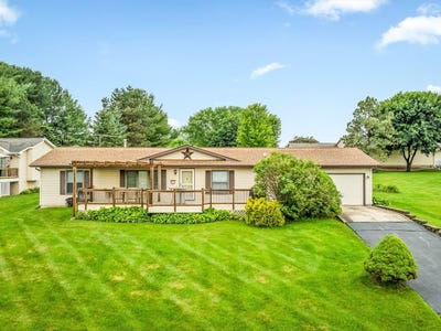 /international/us/63-delburne-drive-lake-summerset-il-110108917471/