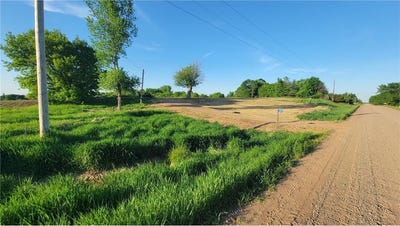 /international/us/3937-405th-avenue-ne-stanchfield-mn-110108364854/