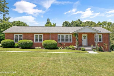 /international/us/143-fairview-drive-maryville-tn-110108569138/