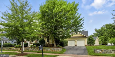 /international/us/126-bullard-circle-rockville-md-110100318192/
