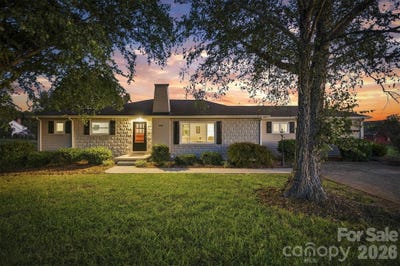 /international/us/4820-16th-street-drive-ne-hickory-nc-110120726486/