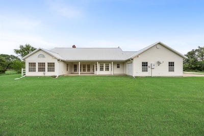 /international/us/7644-county-rd-302-road-terrell-tx-110108066775/