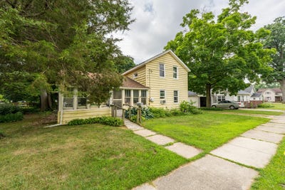 /international/us/309-w-saint-marys-street-decatur-mi-110100897747/