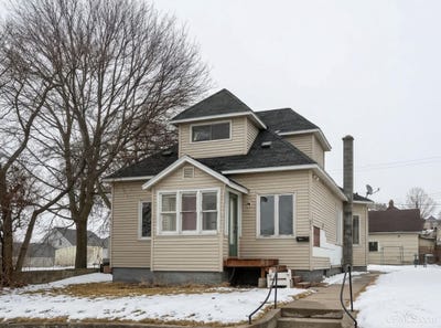 /international/us/613-n-9th-street-gladstone-mi-110106494232/